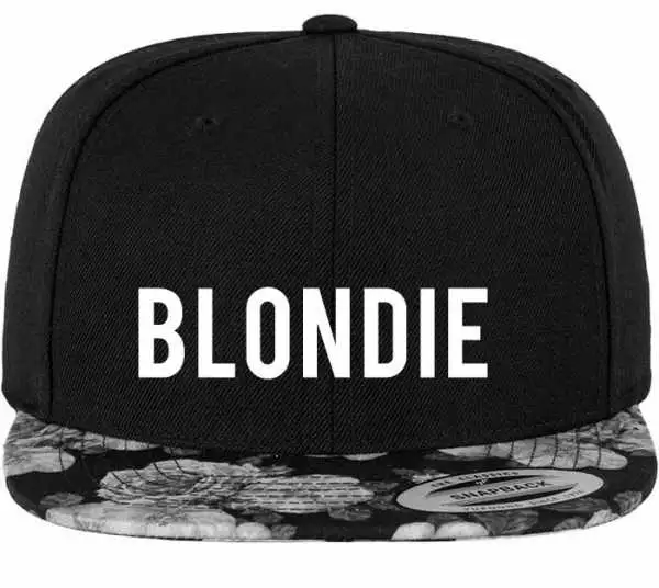 Yuppong Snapback Cap Roses black red Yuppong Snapback Cap Roses black red