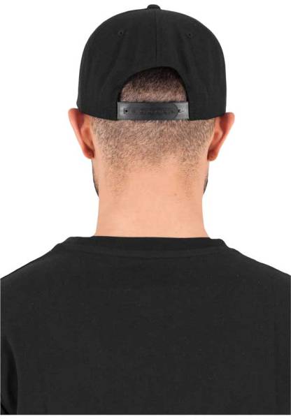 Flexfit/Yupoong Snap Back Cap Leather Flexfit/Yupoong Snap Back Cap Leather